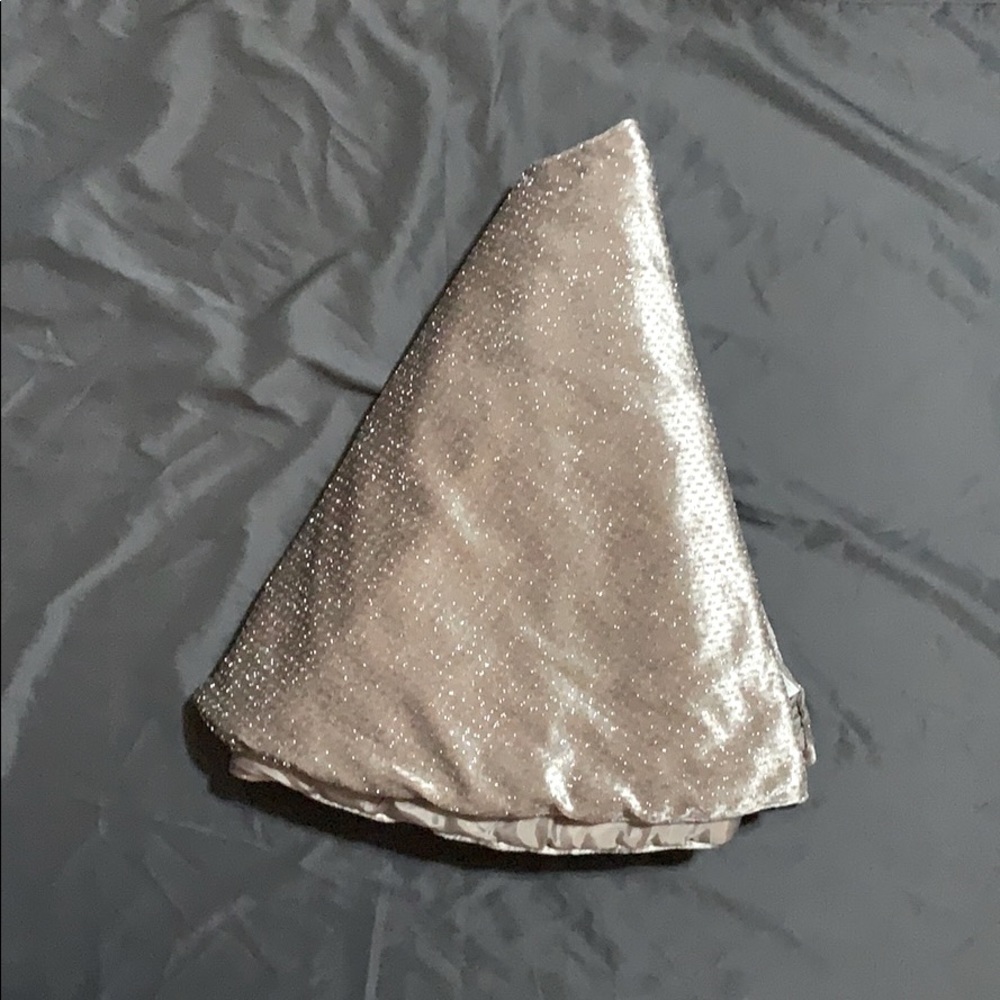 Christmas tree skirt